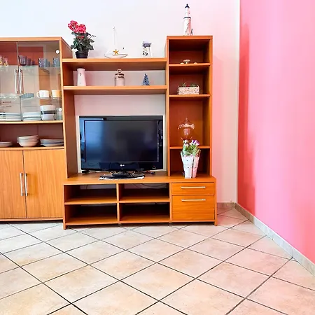 Pula'S Nest 1 - Center Of Pula Close To The Beach 普拉